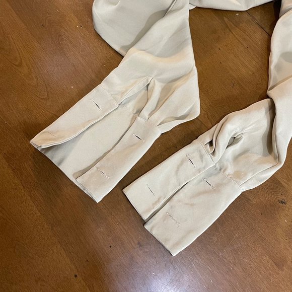 Talbots Women's Tan 100%‎ Silk Toggle Button Up Asian Look Shirt Top Blouse Sz 8 - Picture 10 of 11